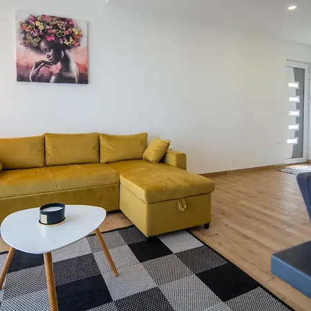 Antea 1 Apartman *